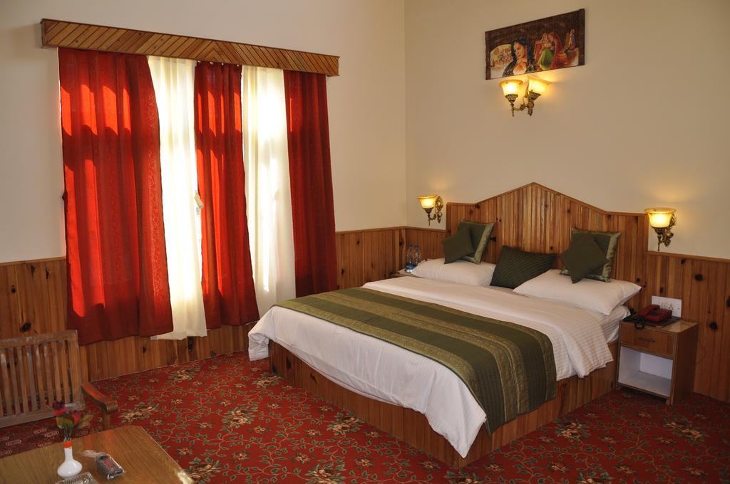 Hotel Natraj Manali Νταραμσάλα Δωμάτιο φωτογραφία