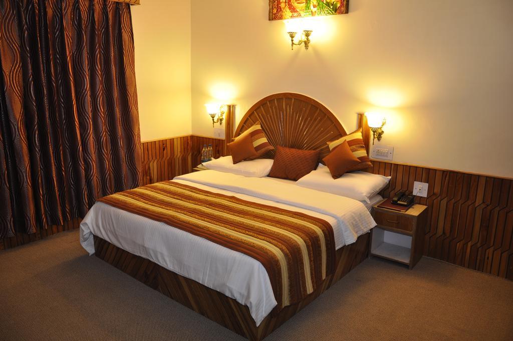 Hotel Natraj Manali Νταραμσάλα Δωμάτιο φωτογραφία