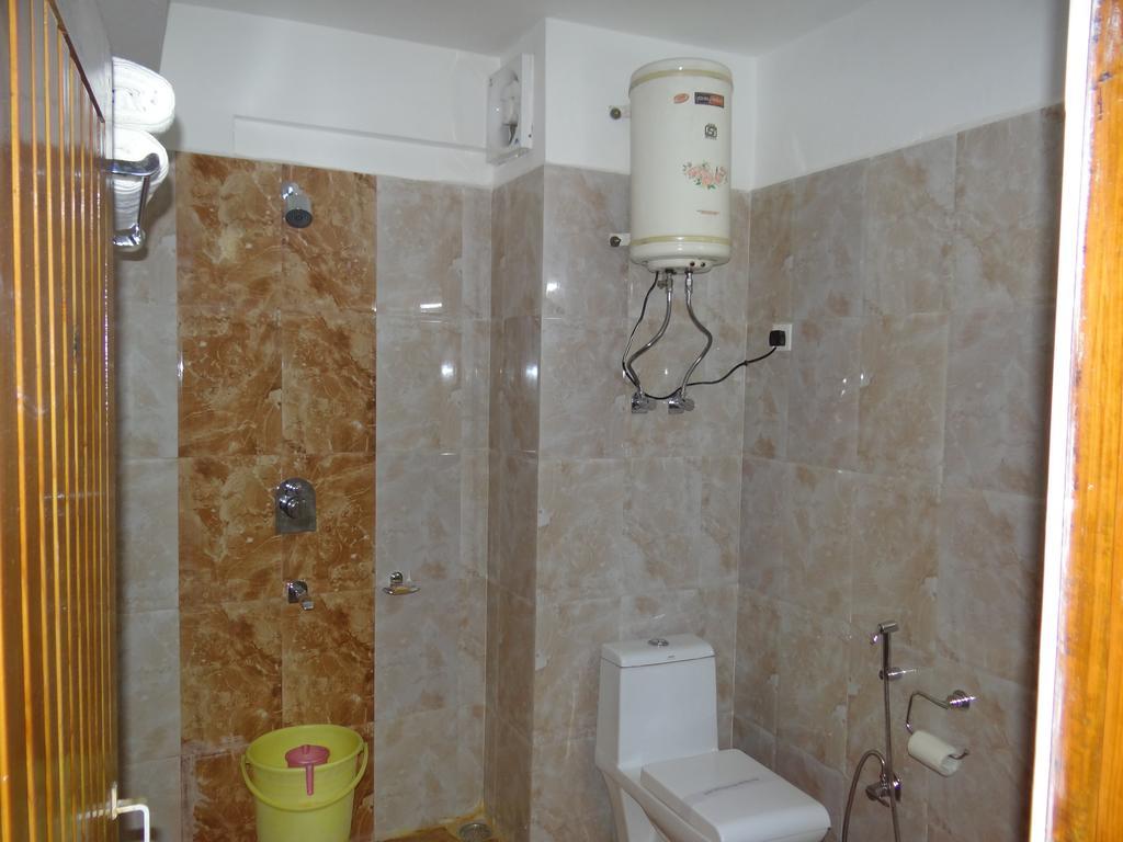 Hotel Natraj Manali Νταραμσάλα Δωμάτιο φωτογραφία